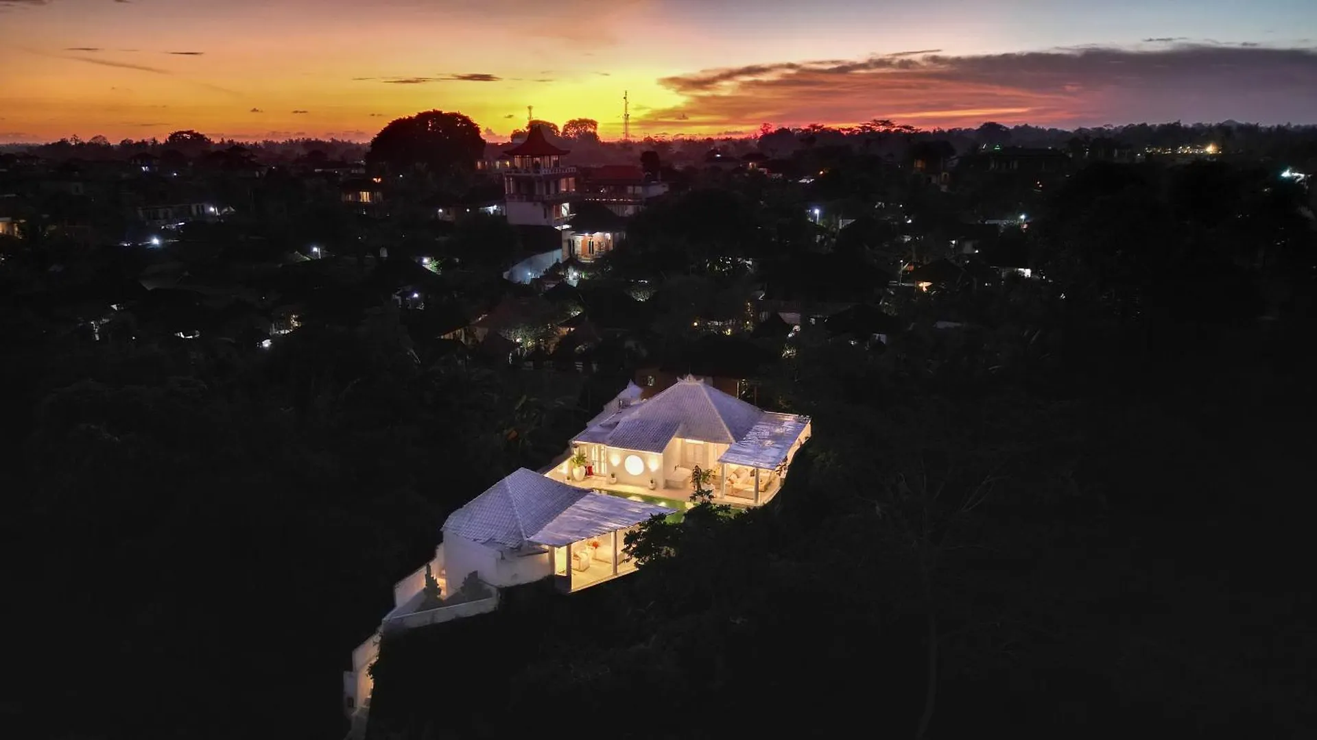 Exclusive 3Br Celebrity Villa - Ice Bath - Sauna - Jacuzzi - Outdoor Gym - Bbq - Stunning Rice Field & Jungle Views Ubud 0*,  Indonesia