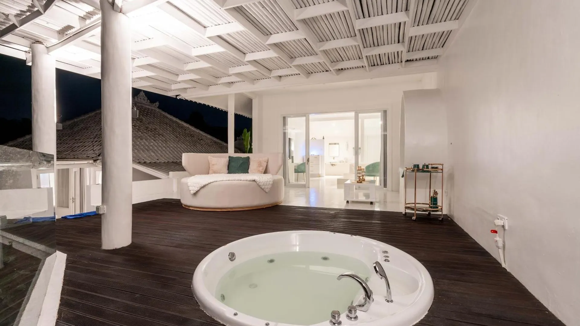Exclusive 3Br Celebrity Villa - Ice Bath - Sauna - Jacuzzi - Outdoor Gym - Bbq - Stunning Rice Field & Jungle Views Ubud